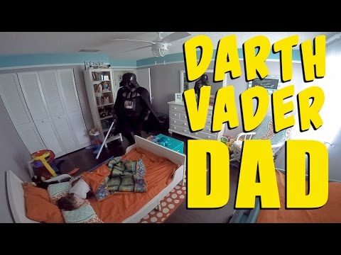Vater weckt seinen 2-Jährigen im Darth Vader-Kostüm lyteCache.php?origThumbUrl=https%3A%2F%2Fi.ytimg.com%2Fvi%2FLKZYE_TSptQ%2Fhqdefault 