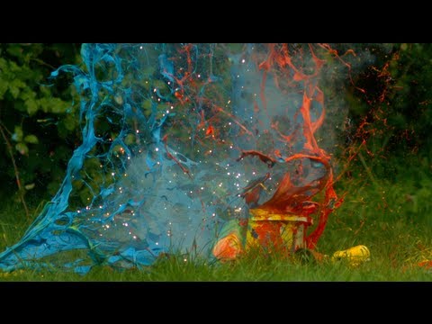 Farbexplosionen in Slow-Motion lyteCache.php?origThumbUrl=https%3A%2F%2Fi.ytimg.com%2Fvi%2FLLlKZeVA4bw%2Fhqdefault 