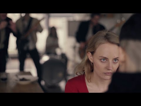 Album-Kurzreviews September 2022: Neues von Kraftklub, Max Prosa, Pabst & mehr lyteCache.php?origThumbUrl=https%3A%2F%2Fi.ytimg.com%2Fvi%2FOlHiIIvdTVo%2Fhqdefault 