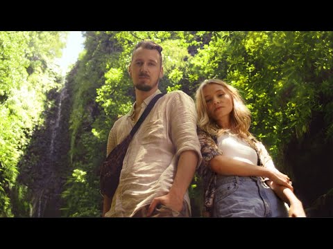 Musikvideo: Alligatoah x Esther Graf - "Mit dir schlafen" lyteCache.php?origThumbUrl=https%3A%2F%2Fi.ytimg.com%2Fvi%2FRWM1u5WB9oQ%2Fhqdefault 