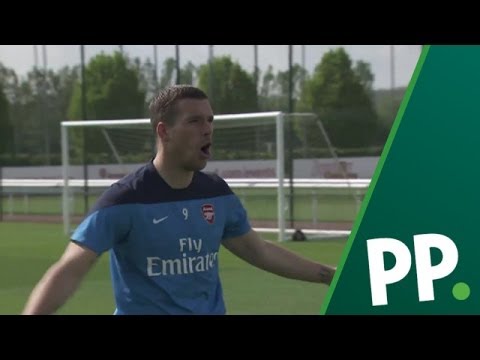 Poldi & Mertesacker stellen sich gemeinen Tweets lyteCache.php?origThumbUrl=https%3A%2F%2Fi.ytimg.com%2Fvi%2FVP7k1QkkhZk%2Fhqdefault 