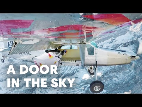 Wingsuit-Basejumper springen vom Berg in ein fliegendes Flugzeug lyteCache.php?origThumbUrl=https%3A%2F%2Fi.ytimg.com%2Fvi%2FYL9sNrOlK-I%2Fhqdefault 