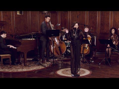 Orchestrales "Smells Like Teen Spirit"-Cover im 60er-Stil lyteCache.php?origThumbUrl=https%3A%2F%2Fi.ytimg.com%2Fvi%2F_NlQ1sMl1d4%2Fhqdefault 