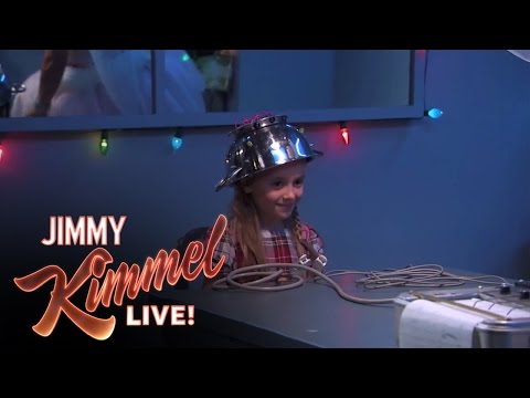 Jimmy Kimmel Lie Detective Xmas-Edition lyteCache.php?origThumbUrl=https%3A%2F%2Fi.ytimg.com%2Fvi%2F__H7HRZkblY%2F0 