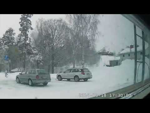 Ein Parkplatz-Jahr im Timelapse-Video (4x) lyteCache.php?origThumbUrl=https%3A%2F%2Fi.ytimg.com%2Fvi%2FaR6fEC9Yexc%2Fhqdefault 