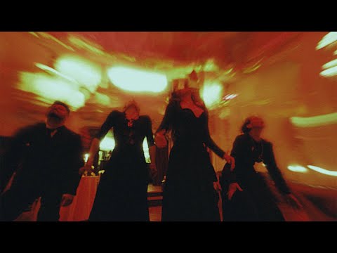 "Berlin Music Video Awards"-Gewinner:innen 2024 lyteCache.php?origThumbUrl=https%3A%2F%2Fi.ytimg.com%2Fvi%2FbhCDXbFOkpo%2Fhqdefault 