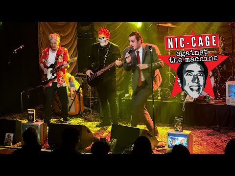 Nic Cage Against The Machine: Coverband mit Schauspieler-Imitator lyteCache.php?origThumbUrl=https%3A%2F%2Fi.ytimg.com%2Fvi%2Fd-UtA4QTZkw%2Fhqdefault 