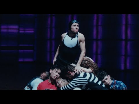 Queen: "Bohemian Rhapsody"-Tanz-Choreografie von CDK lyteCache.php?origThumbUrl=https%3A%2F%2Fi.ytimg.com%2Fvi%2Fdpd0L9IGJeo%2Fhqdefault 
