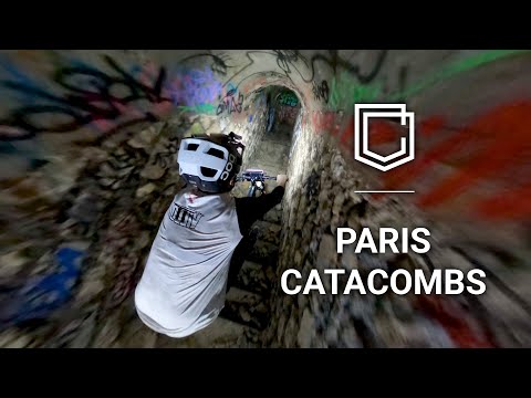 Auf dem Mountainbike durch die Katakomben von Paris rasen lyteCache.php?origThumbUrl=https%3A%2F%2Fi.ytimg.com%2Fvi%2FdrSu3kkwYUE%2Fhqdefault 