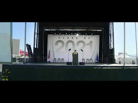 Einstiger NRA-Präsident spricht auf Fake-Abschlussfeier vor 3.044 leeren Stühlen lyteCache.php?origThumbUrl=https%3A%2F%2Fi.ytimg.com%2Fvi%2Fe-ZZ1REoqsU%2Fhqdefault 