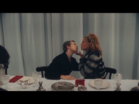 One-Shot-Choreo-Musikvideo: Jungle feat. Erick The Architect - "Candle Flame" lyteCache.php?origThumbUrl=https%3A%2F%2Fi.ytimg.com%2Fvi%2FesqRBsVumrw%2Fhqdefault 