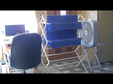 Hilfe gegen Hitze: nasses Handtuch vor Ventilator hängen lyteCache.php?origThumbUrl=https%3A%2F%2Fi.ytimg.com%2Fvi%2FgT-suY9wTuE%2Fhqdefault 