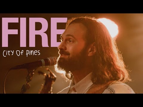 Musikvideo: City of Pines - "Fire" lyteCache.php?origThumbUrl=https%3A%2F%2Fi.ytimg.com%2Fvi%2FglPZGhu5iQg%2F0 