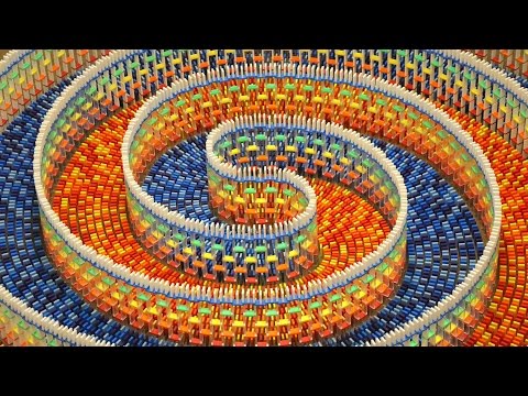Die 15.000 Dominos-Spirale lyteCache.php?origThumbUrl=https%3A%2F%2Fi.ytimg.com%2Fvi%2Flo6x4eulY9g%2Fhqdefault 