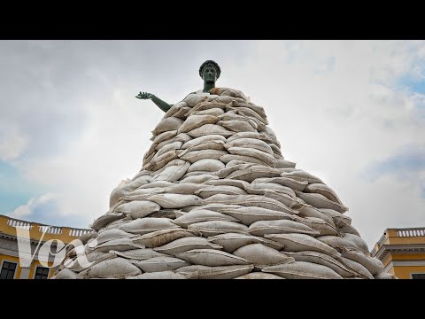 So wird Kunst vor dem Krieg in der Ukraine gerettet lyteCache.php?origThumbUrl=https%3A%2F%2Fi.ytimg.com%2Fvi%2FltwCjFp9B8s%2Fhqdefault 