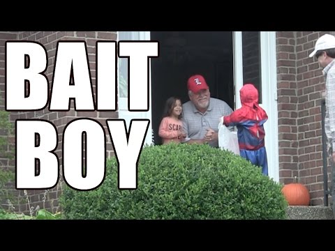 Mit einer Kinderpuppe Halloween-Süßigkeiten absahnen lyteCache.php?origThumbUrl=https%3A%2F%2Fi.ytimg.com%2Fvi%2FmhLSmlfis6A%2Fhqdefault 