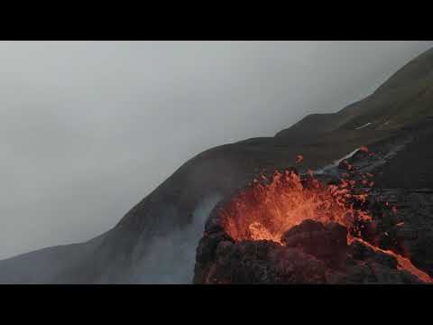 Drohnenflug über ausbrechendem Vulkan lyteCache.php?origThumbUrl=https%3A%2F%2Fi.ytimg.com%2Fvi%2Fmnc1zeVlkPU%2Fhqdefault 