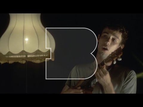 Fan wird mit 1:1-Privatkonzert von Henning May überrascht lyteCache.php?origThumbUrl=https%3A%2F%2Fi.ytimg.com%2Fvi%2FopNq6_dppaI%2F0 