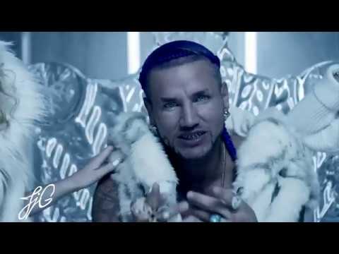 Supercut: Rapper zählen bis 99 lyteCache.php?origThumbUrl=https%3A%2F%2Fi.ytimg.com%2Fvi%2FqHMMMW7jH5M%2Fhqdefault 