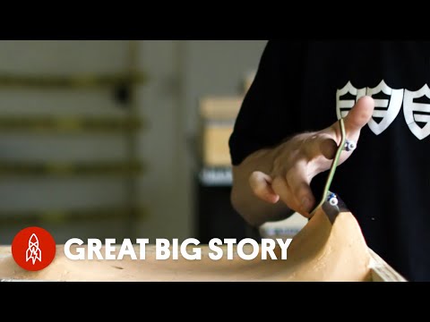 Portrait eines Fingerboarding-Pros lyteCache.php?origThumbUrl=https%3A%2F%2Fi.ytimg.com%2Fvi%2Fs2b1m8GwH9s%2Fhqdefault 