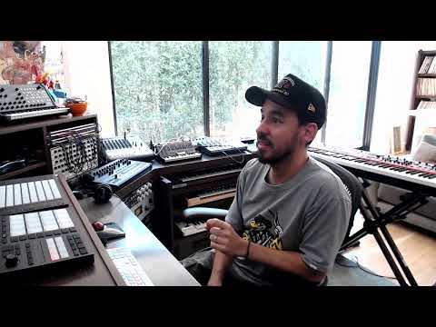 Linkin Parks Mike Shinoda mixt live einen Tack im "Hybrid Theory"-Stil lyteCache.php?origThumbUrl=https%3A%2F%2Fi.ytimg.com%2Fvi%2Fv0_Mp4NS7RU%2Fhqdefault 