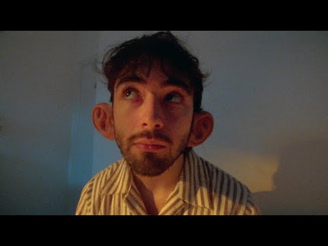 Alfie Templeman - "Eyes Wide Shut" (Musikvideo) lyteCache.php?origThumbUrl=https%3A%2F%2Fi.ytimg.com%2Fvi%2FwSdQase20gE%2Fhqdefault 