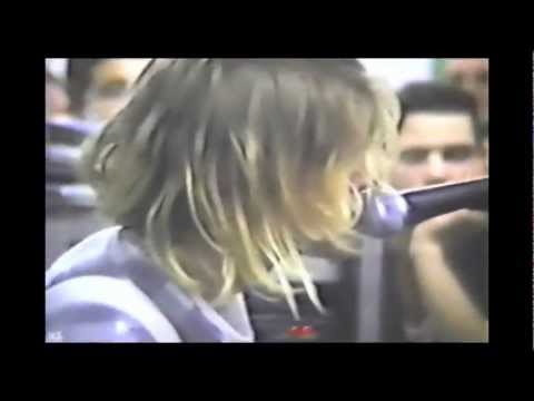 Nirvana spielen "Smells Like Teen Spirit" eine Woche vor Veröffentlichung lyteCache.php?origThumbUrl=https%3A%2F%2Fi.ytimg.com%2Fvi%2FwqEFhNR9-t8%2Fhqdefault 