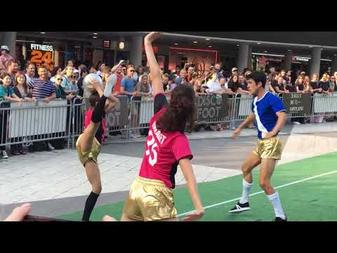 Discofußball tanzt den "Ball" in "Ballett" lyteCache.php?origThumbUrl=https%3A%2F%2Fi.ytimg.com%2Fvi%2FxYVBOOe2WlE%2Fhqdefault 