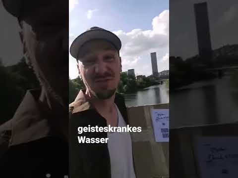 Alligatoah besingt seine Tourorte lyteCache.php?origThumbUrl=https%3A%2F%2Fi.ytimg.com%2Fvi%2FyoCVgD2JIPM%2Fhqdefault 