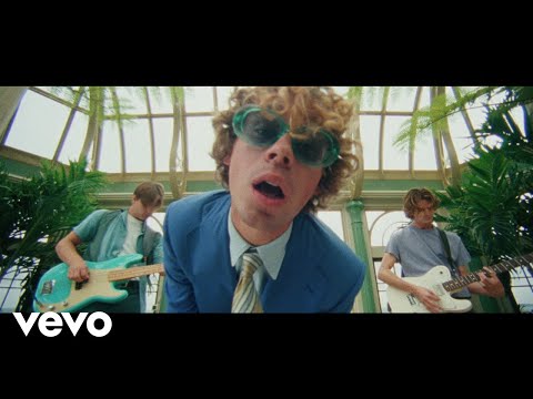 Musikvideo: Almost Monday - "Cool Enough" lyteCache.php?origThumbUrl=https%3A%2F%2Fi.ytimg.com%2Fvi%2Fzz4s8cR5F9Y%2Fhqdefault 