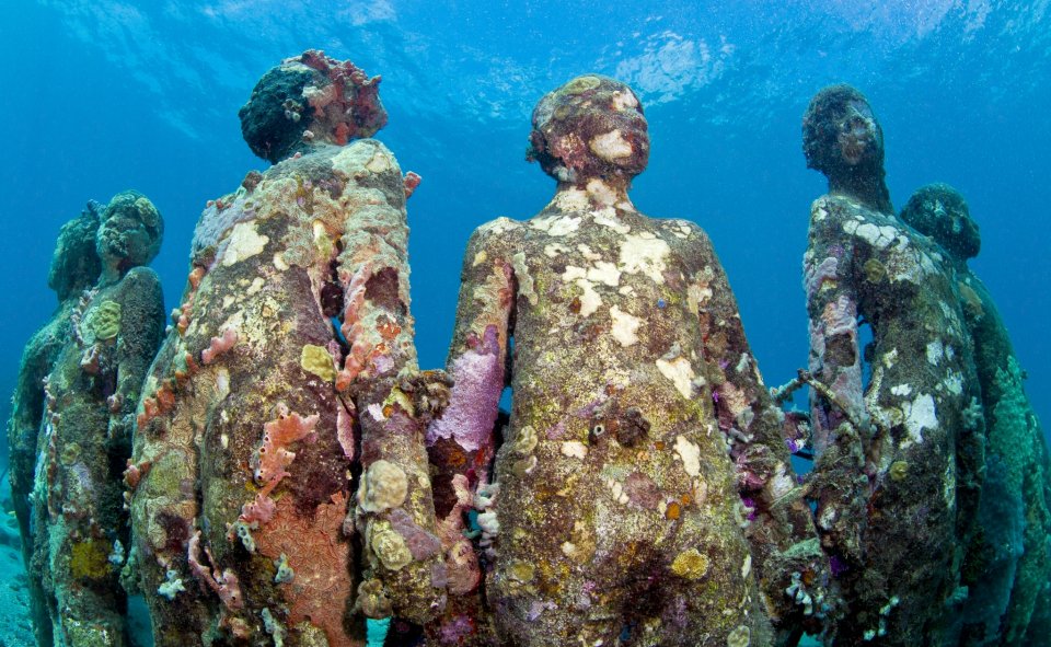 Schönes Unterwasserleben 2-sculpture-modern-art-jason-decaires-taylor-sculpture 