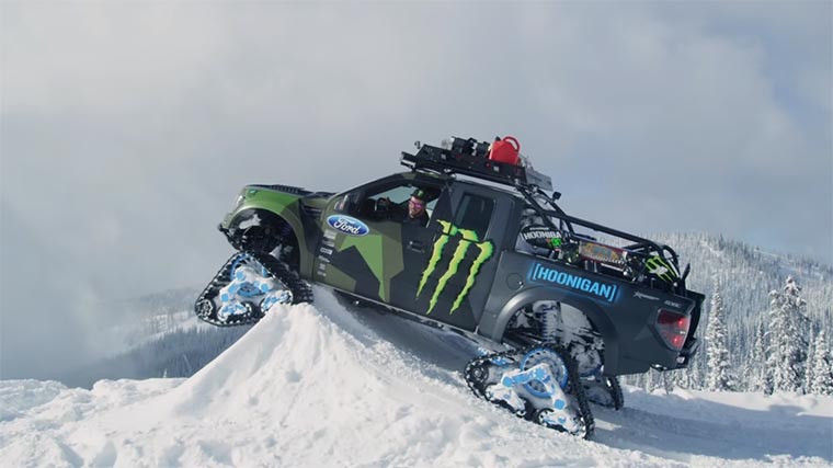 Ken Block macht die Skipiste unsicher ken_block_snowmobil 