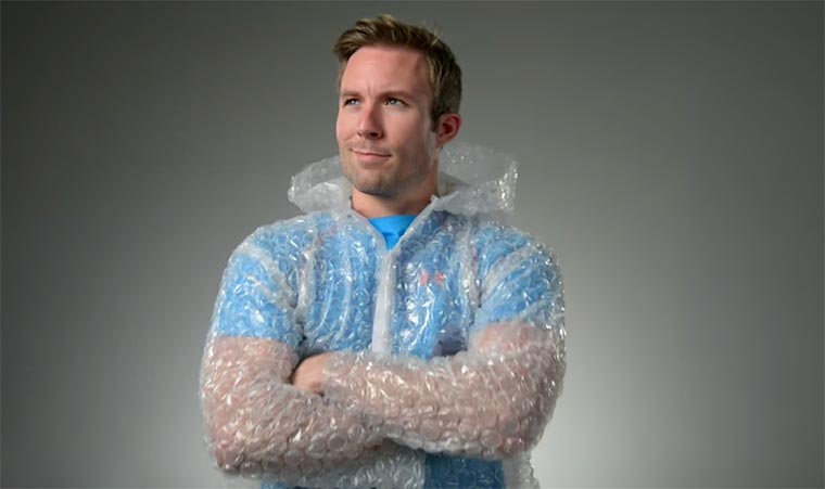 Der Luftpolsterfolien-Anzug bubble_wrap_suit 