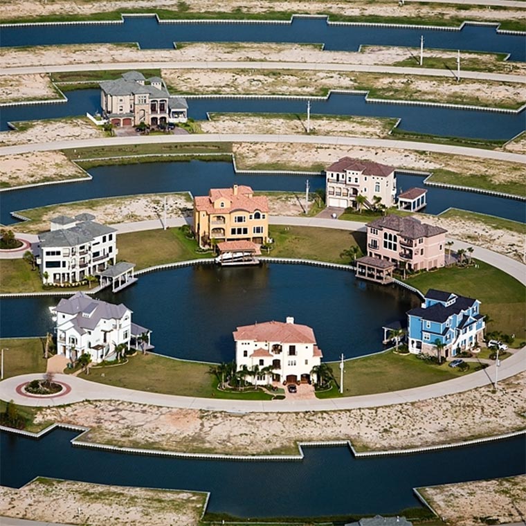 Modest Mouse - Lampshades On Fire Modest-Mouse_Strangers-To-Ourselves