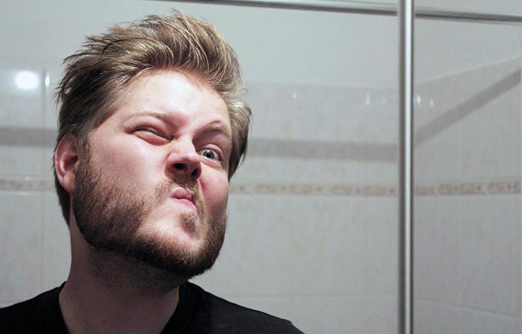 Schluss mit den Rasur-Grimassen! Gillette-Flexball-SHAVIE_01 