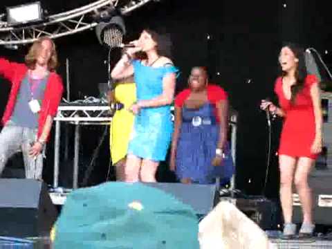 Chicken Beatboxing Chick