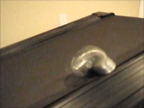 Sportlich: Treppenspirale auf dem Laufband