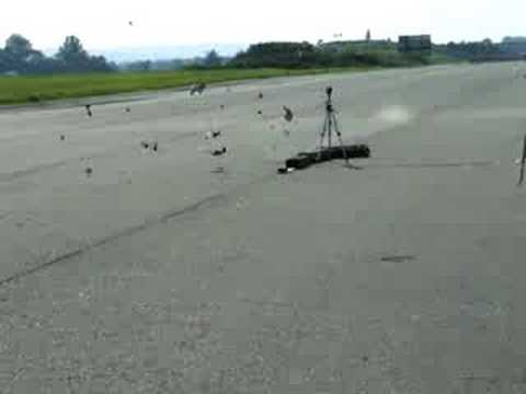 Modellauto fährt 166 km/h