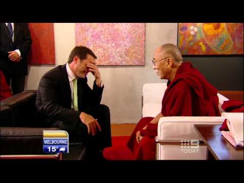 Typ erzählt dem Dalai Lama einen Dalai Lama-Witz