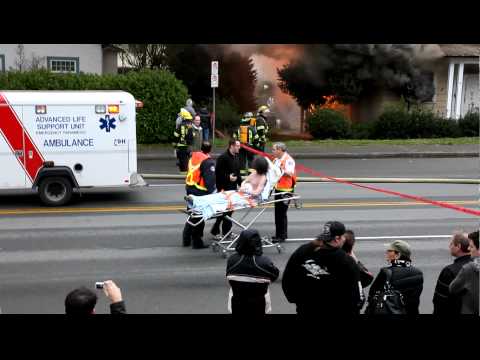 I’M ALIIIVE!! YEAH! PEACE! FUCK MEDIC!