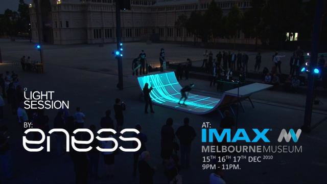 interaktive TRON Light Half Pipe