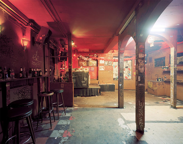 Fotografie: Clubs am Morgen danach