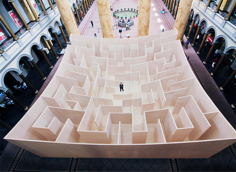 Labyrinth wird nach Innen ersichtlich