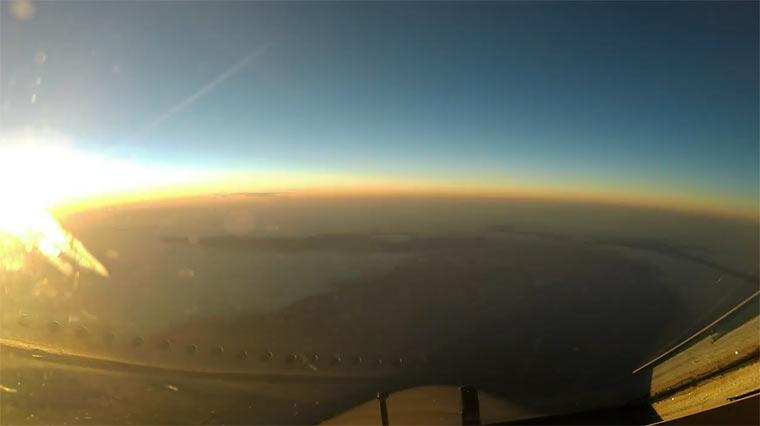 Timelapse: Cockpit-Flug mit einer Boeing