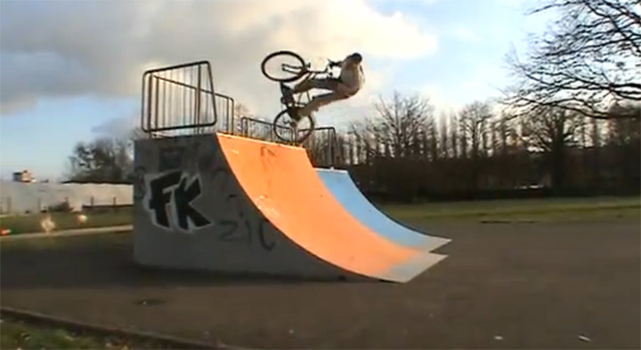 Biking-Tricks mit dem Damenrad