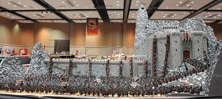 Helms Klamm aus 150.000 LEGO-Steinen