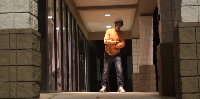 Crazy Dubstep-Knochenverbiegerei-Dance: IGLIDE