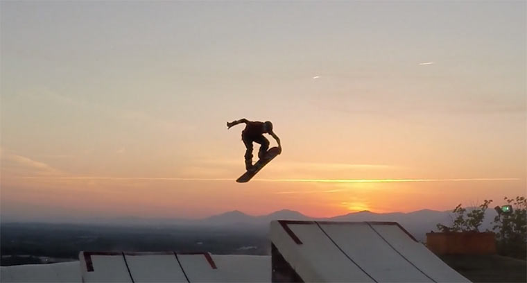 Snowboarden ohne Schnee