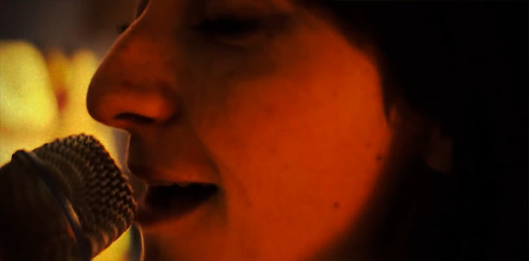 Moonlight Breakfast – Shout