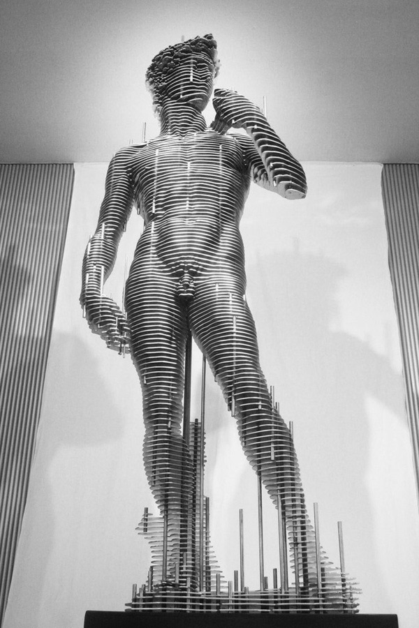 Großartige Skulpturen aus Stahl-Scheiben/-Muttern